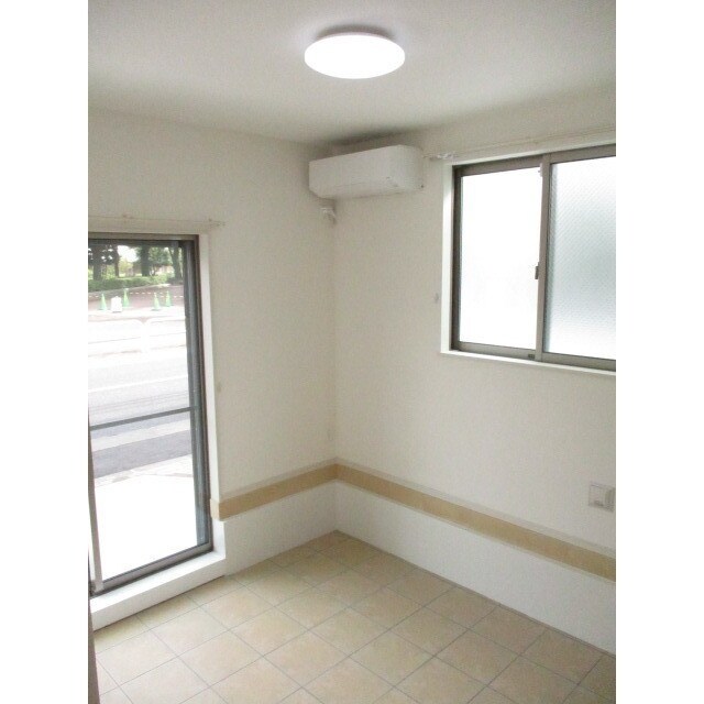 天神町２丁目貸家２号棟の物件内観写真