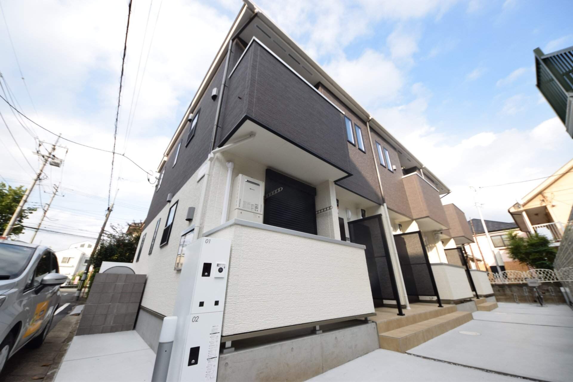 セレーナ富士見台の物件外観写真