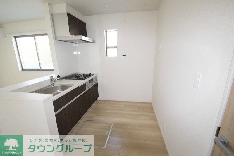 ヴィラローリーIIIの物件内観写真