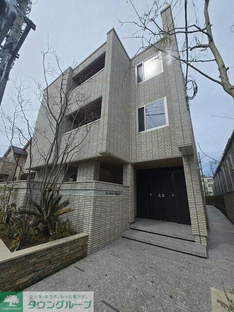 グランフォルトゥーナ久我山の物件外観写真