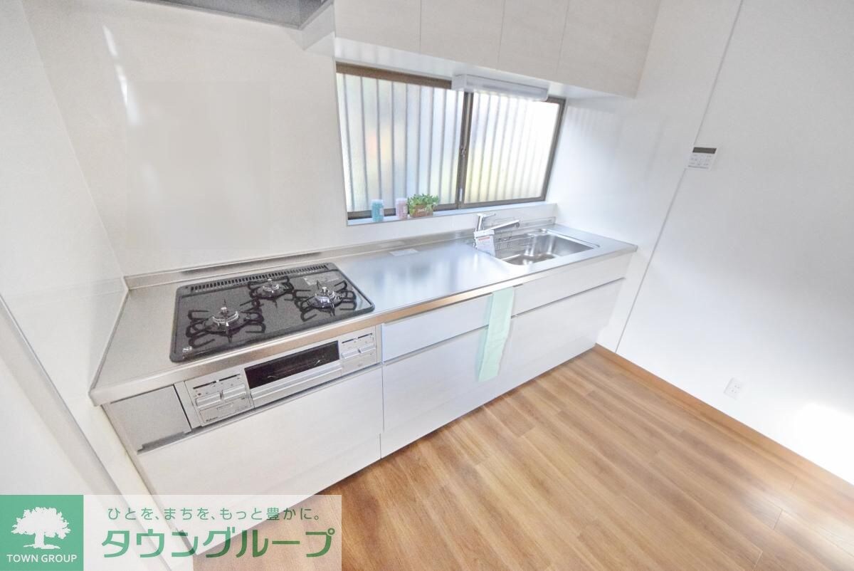 戸倉2丁目貸家の物件内観写真