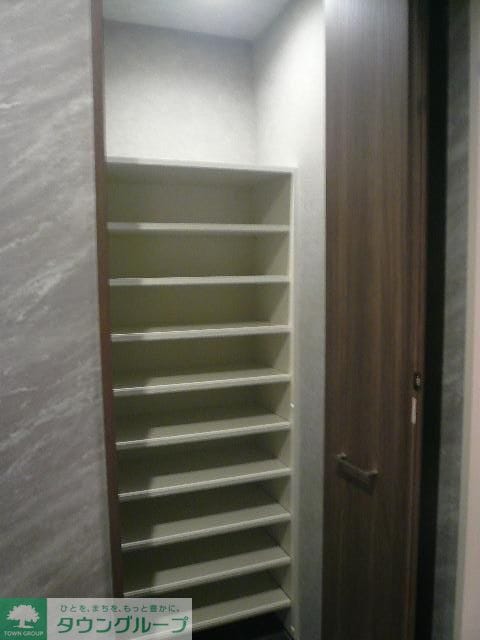 Ｌａ　ｖｉｅ　Ｒａｄｉｅｕｓｅ　ラ　ヴィ　ラディユズの物件内観写真