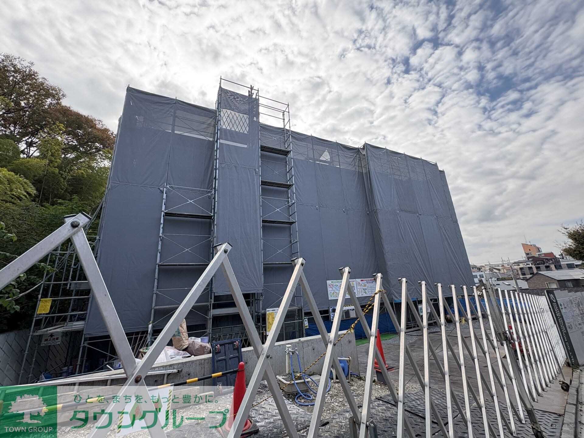 パフュームIIIの物件外観写真