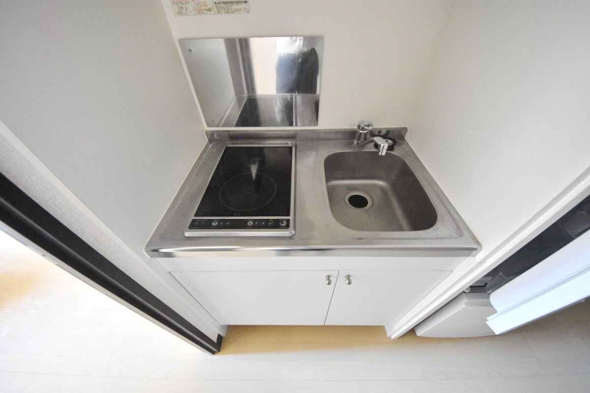 レオネクストルフェリの物件内観写真