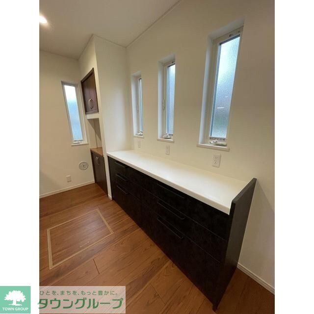 大泉町４丁目貸家の物件内観写真