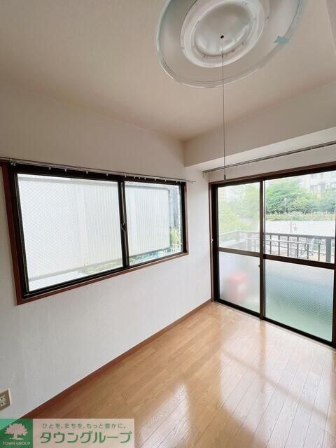 リズ松ヶ丘の物件内観写真