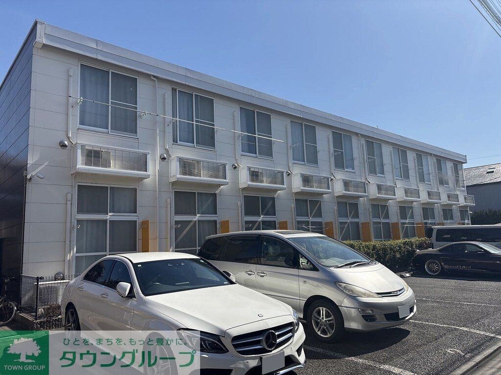 レオパレスサフィニアの物件外観写真