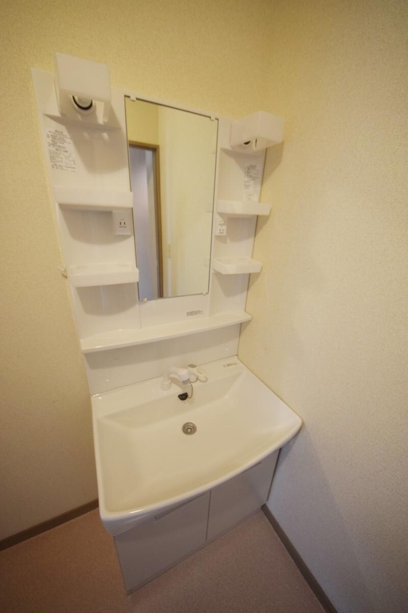 ブリージングタウン百草園の物件内観写真