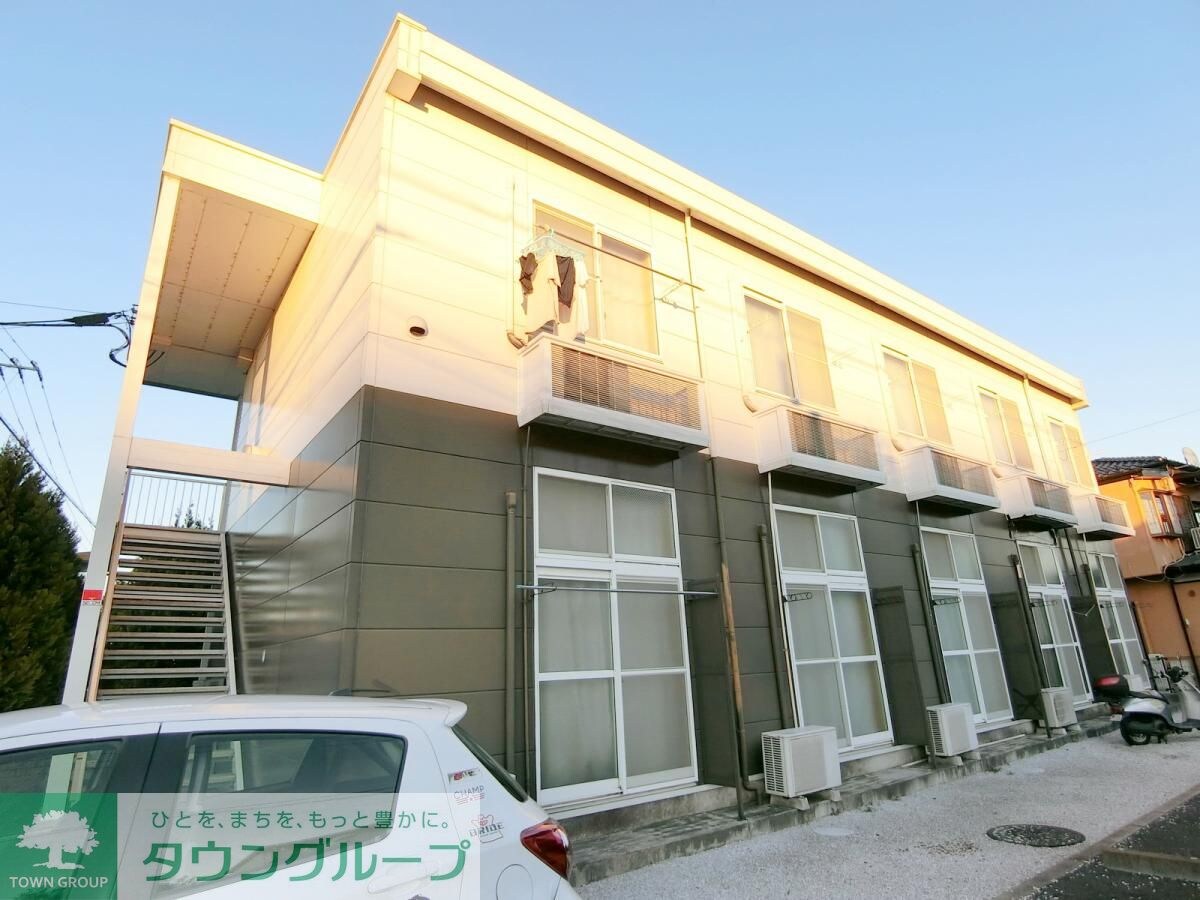 レオパレスサクラパークの物件外観写真