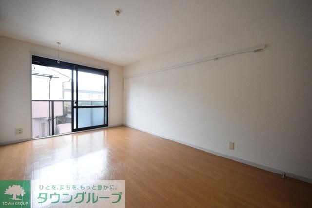 ライジングコートの物件内観写真