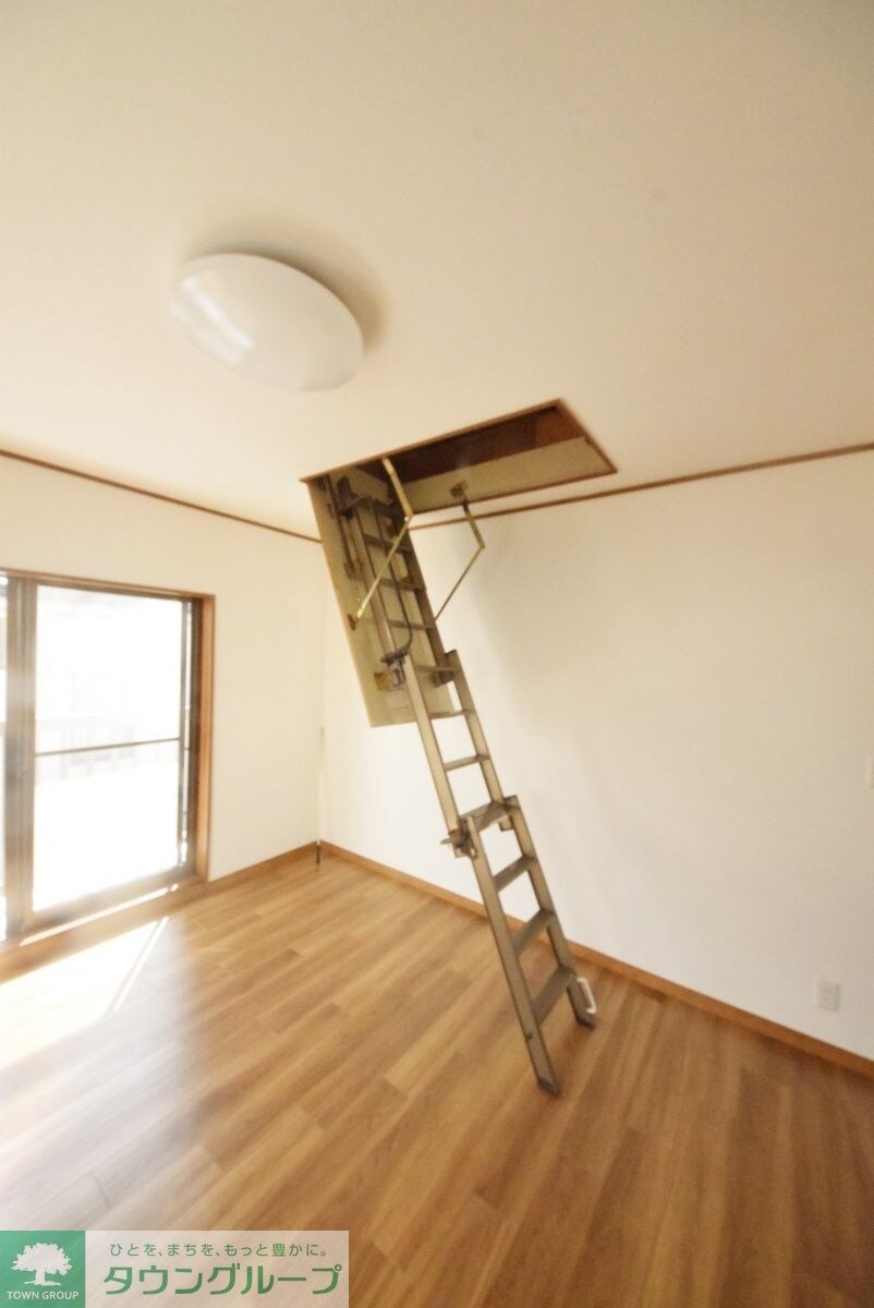 戸倉2丁目貸家の物件内観写真