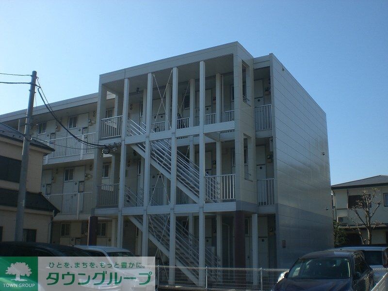 レオパレスグルワールの物件外観写真