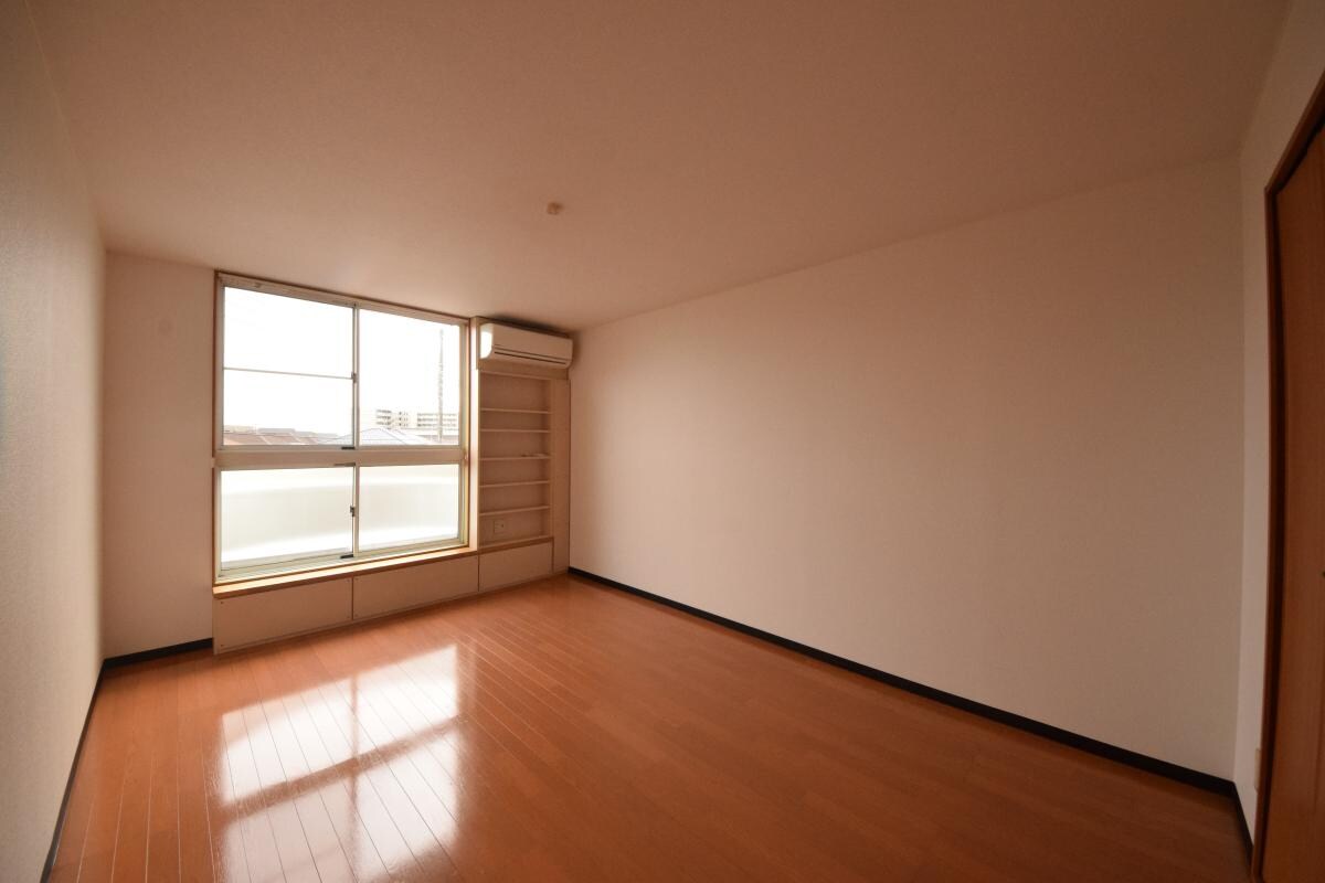 セレ東美野の物件内観写真