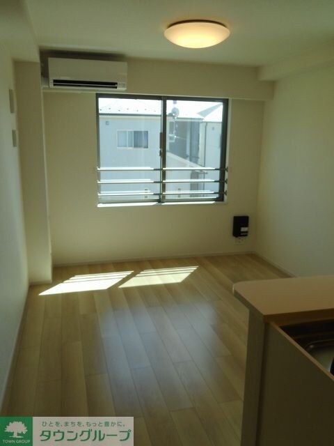 ファインアヴェニューサイドＢの物件内観写真