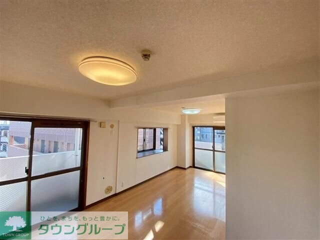 サムソンコートの物件内観写真