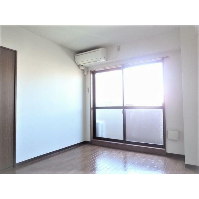 グリュックの物件内観写真