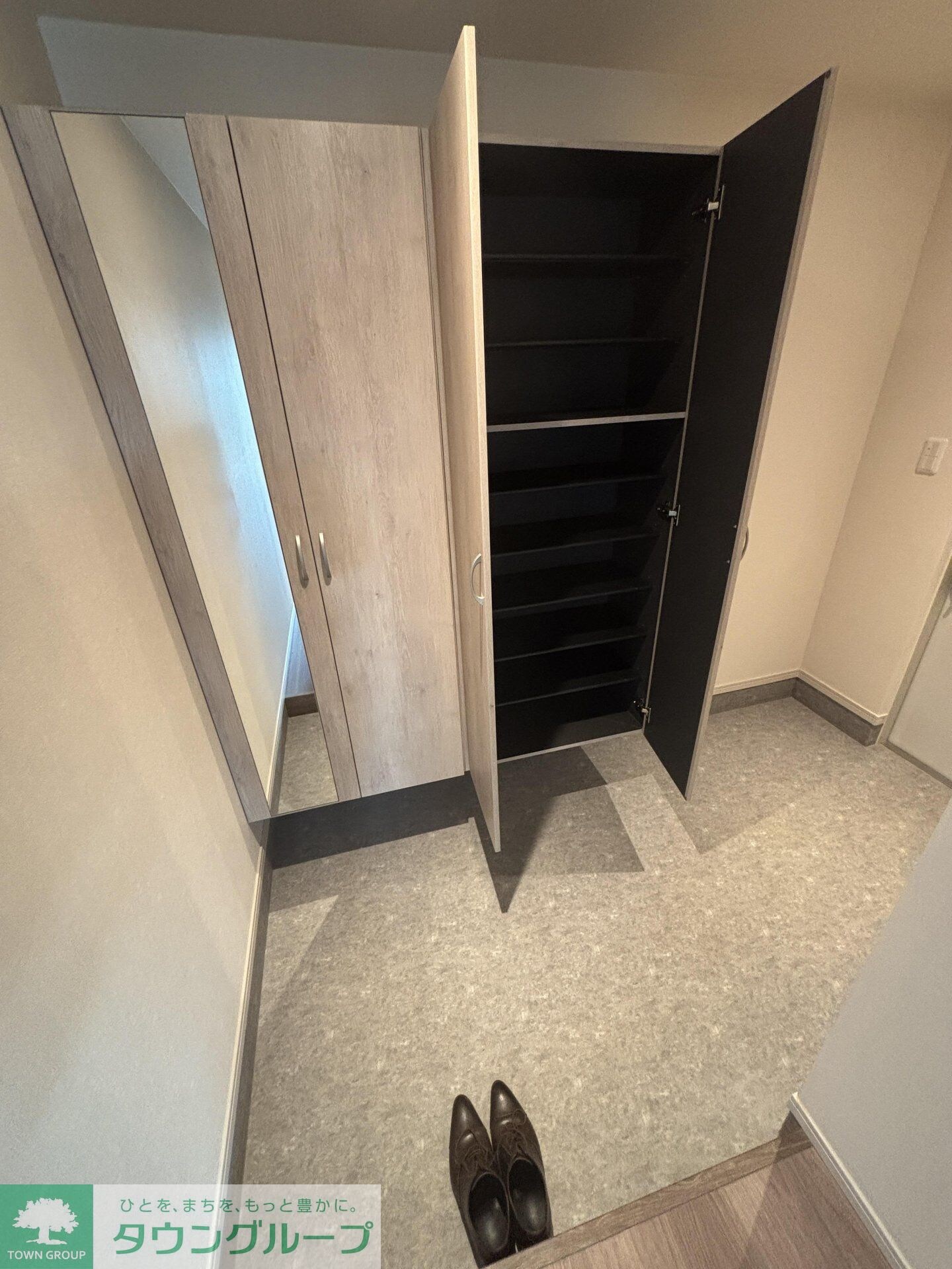 GREEN GABLES FAMIRIA Bの物件内観写真