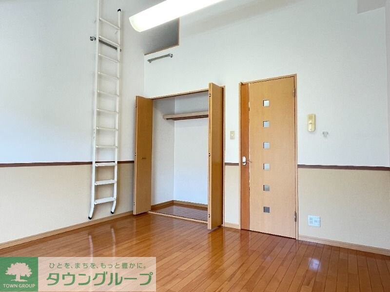 メルローズプレイスIIの物件内観写真