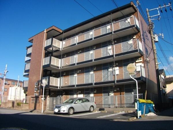 レオパレスフィールド　IIIの物件外観写真