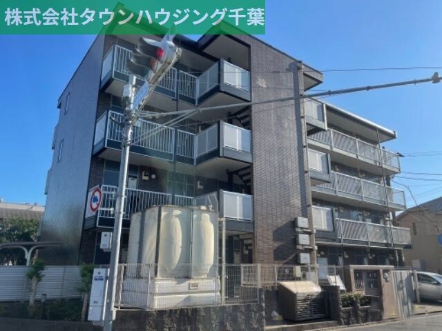 レオパレスフィールド　IIIの物件外観写真