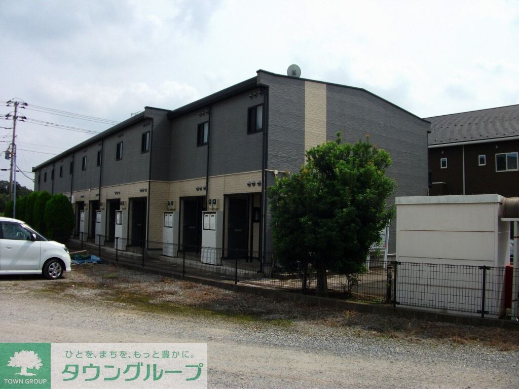 レオパレスグリーングレイスの物件外観写真