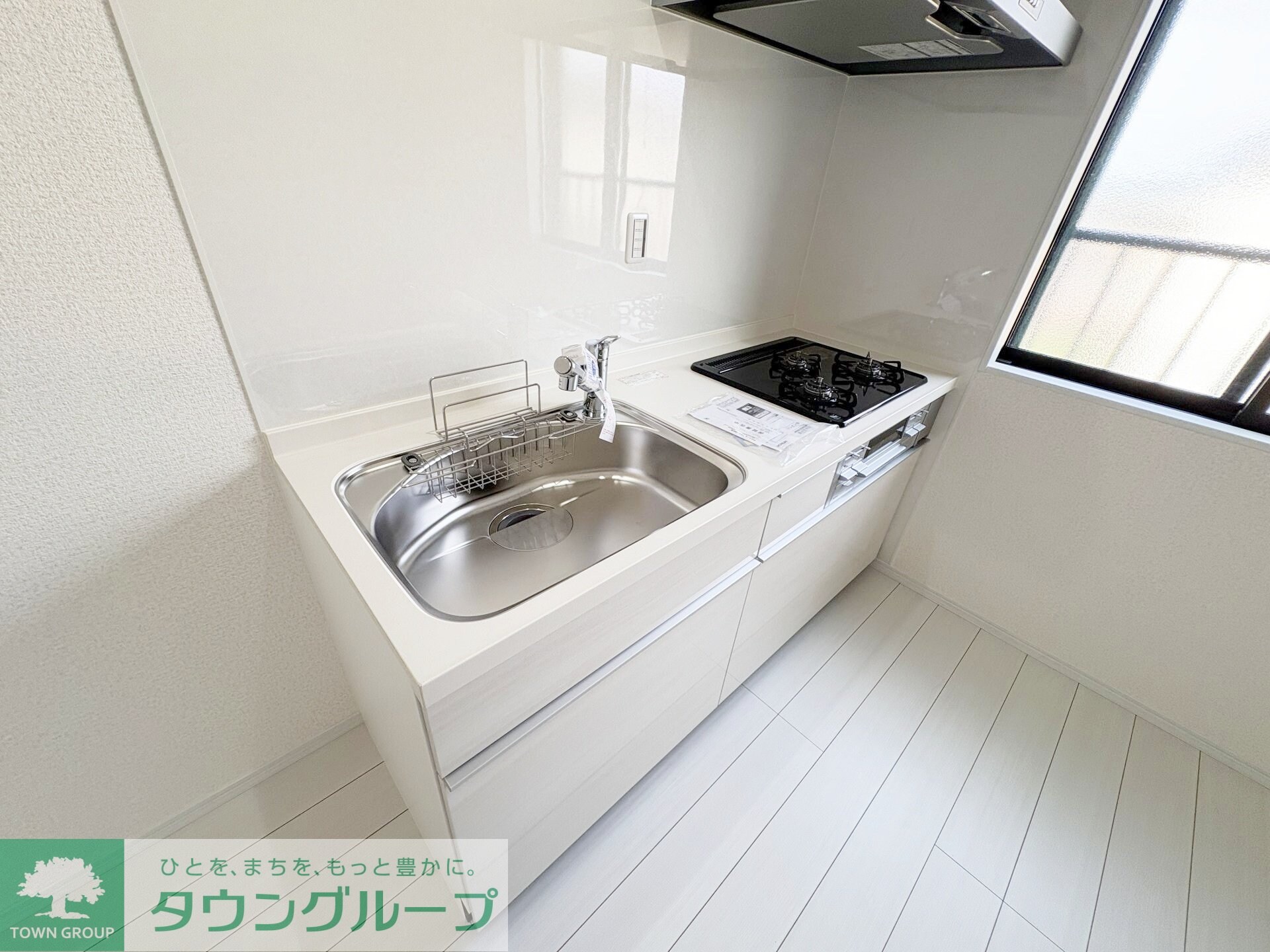 ナリトモ仁戸名Ｄの物件内観写真