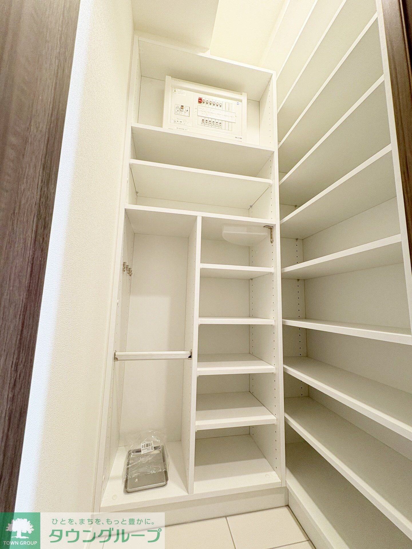 センチュリー千葉みなとの物件内観写真