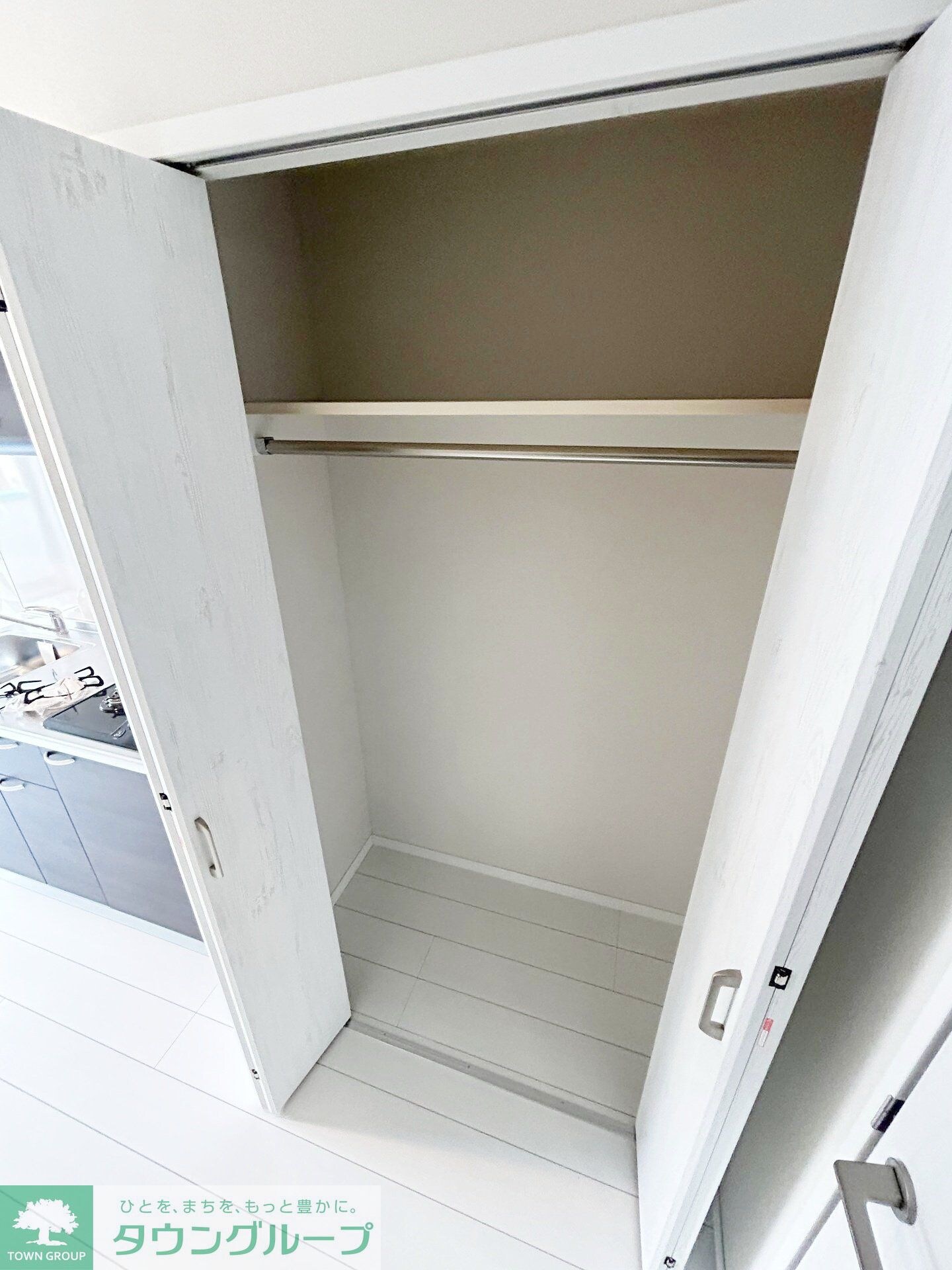 プレゾン　ア　トワIIIの物件内観写真