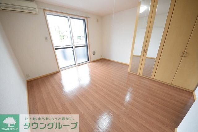 ティアラの物件内観写真