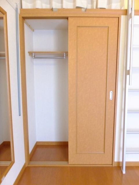 レオパレスシャンブル穴川の物件内観写真