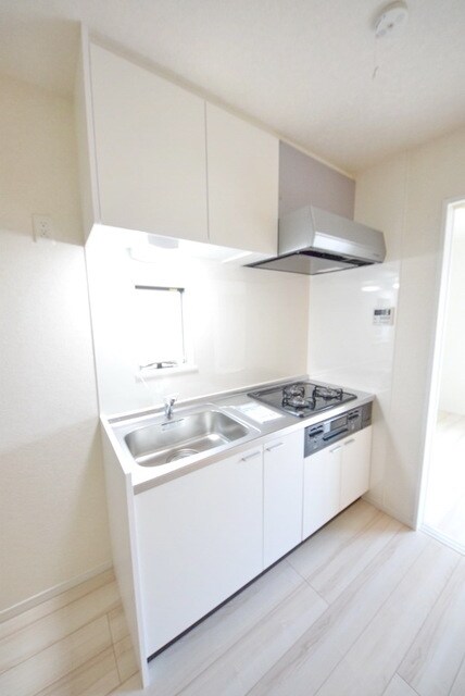 ナリトモ仁戸名Ｂ棟の物件内観写真