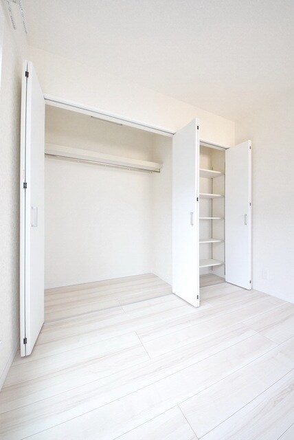 ナリトモ仁戸名Ｂ棟の物件内観写真