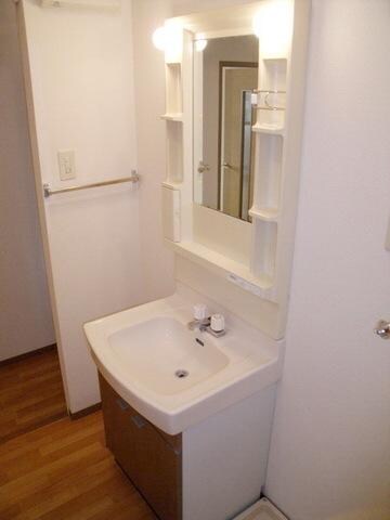 ラフィネート葛城　の物件内観写真