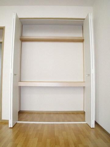 ラフィネート葛城　の物件内観写真