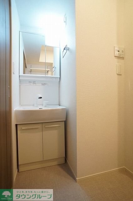 カンファーツリーハウスの物件内観写真