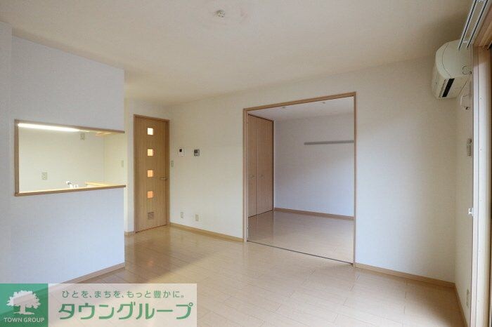 ヴィルヌープ　IIIの物件内観写真