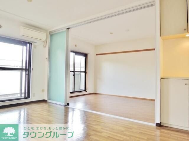 イーストパーク胡録台の物件内観写真