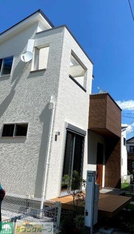 中央戸建の物件外観写真