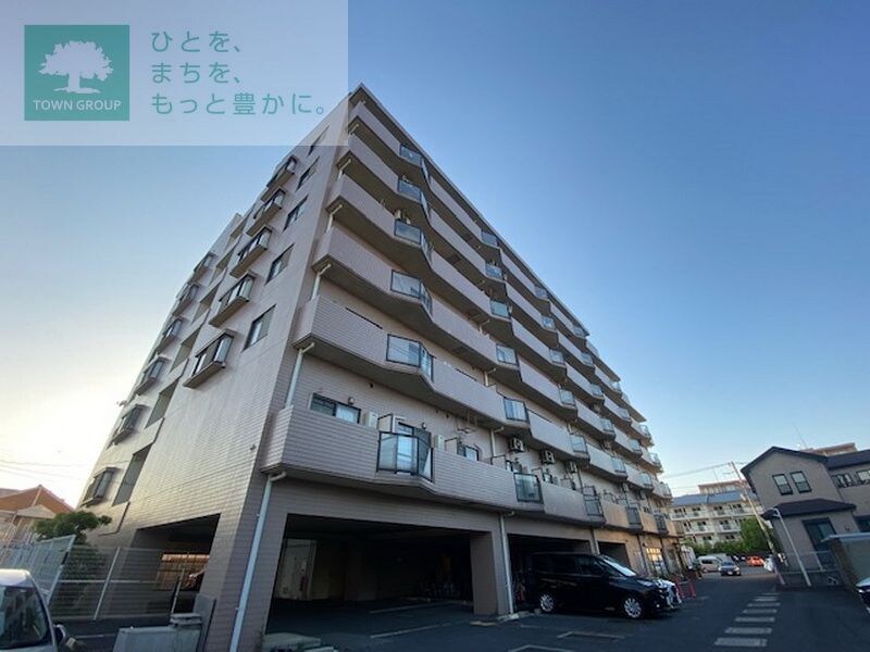 フローライト市川の物件外観写真