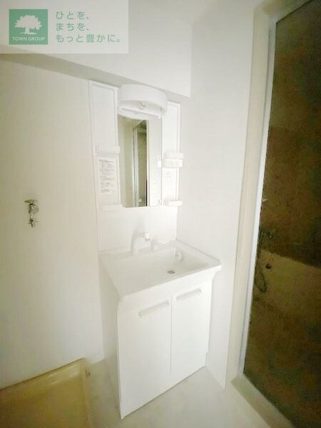 フローライト市川の物件内観写真