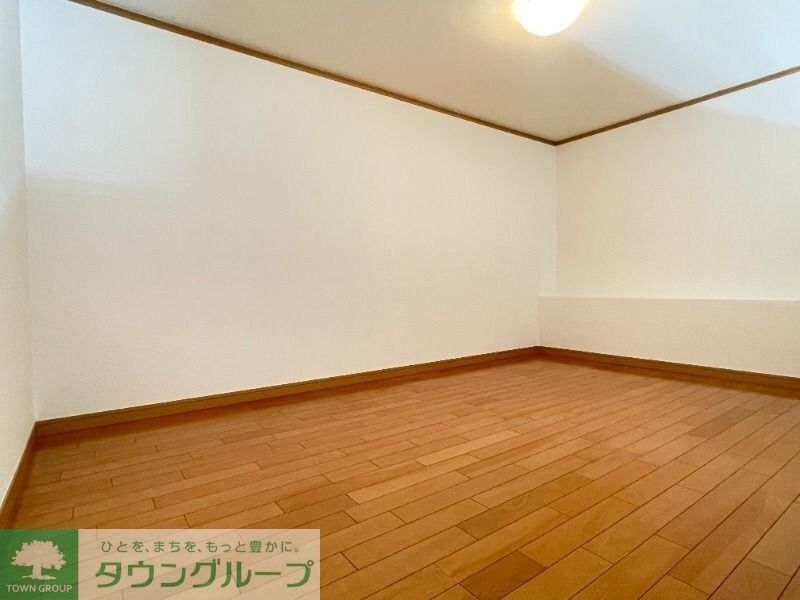 メルローズプレイスIIの物件内観写真