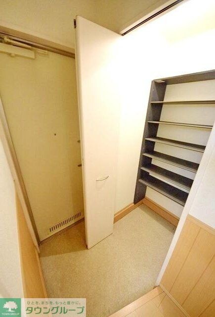 ロイヤルパレス市川の物件内観写真