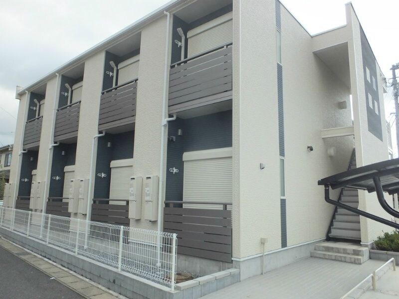 レオネクストネオエスト花園の物件外観写真