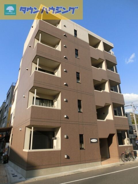 アンビシャス千葉城前の物件外観写真