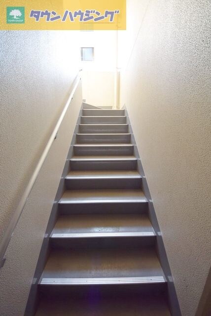 アンビシャス千葉城前の物件内観写真