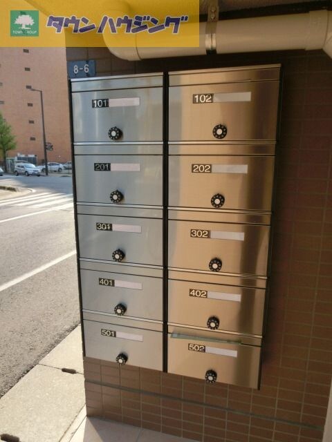 アンビシャス千葉城前の物件内観写真