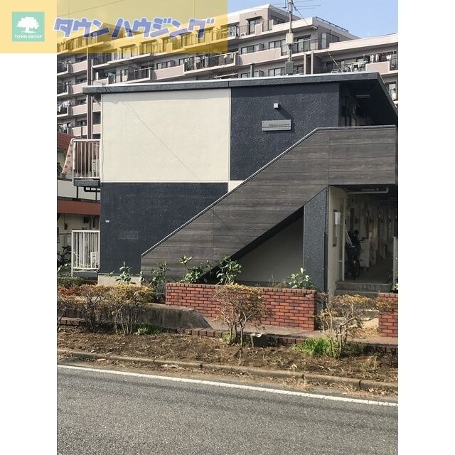 メゾン・ルミエールの物件外観写真