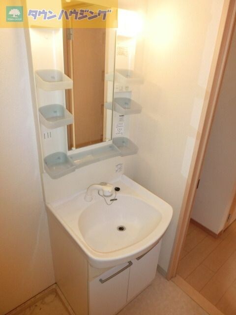 スプリングコートの物件内観写真