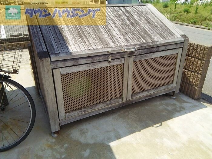 スプリングコートの物件内観写真