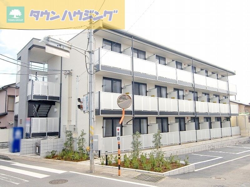 レオパレスフェリキタス花園の物件外観写真